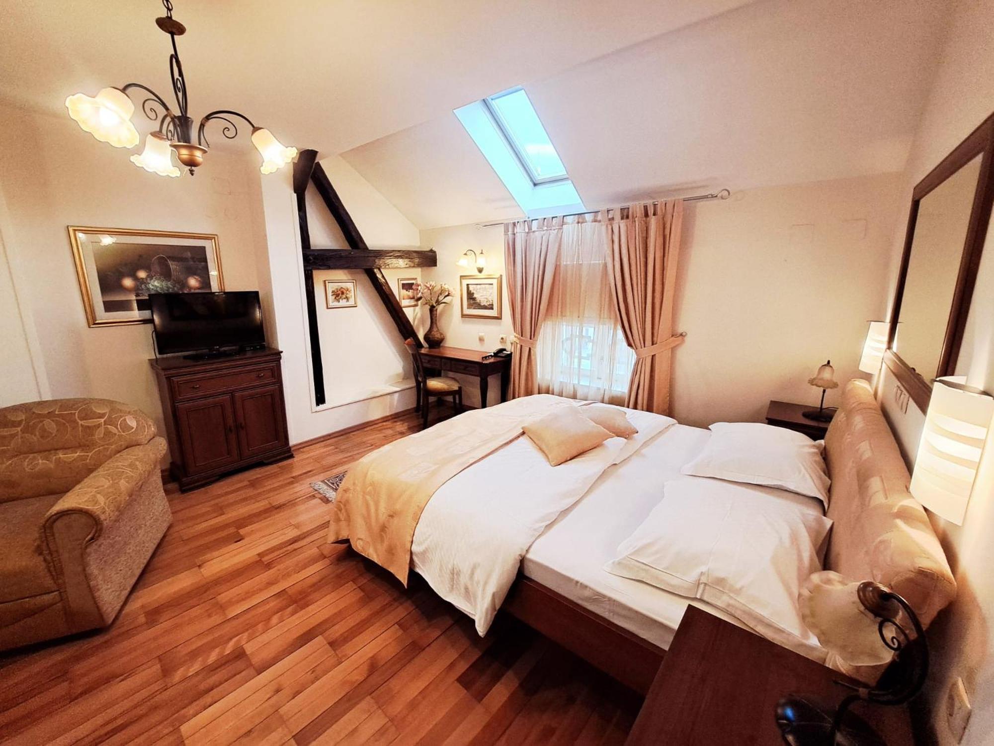 Hotel Livadic Samobor Εξωτερικό φωτογραφία