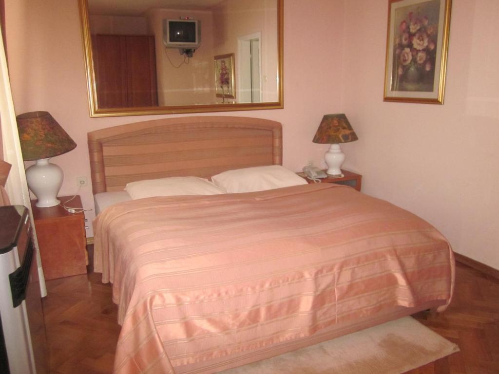 Hotel Livadic Samobor Εξωτερικό φωτογραφία